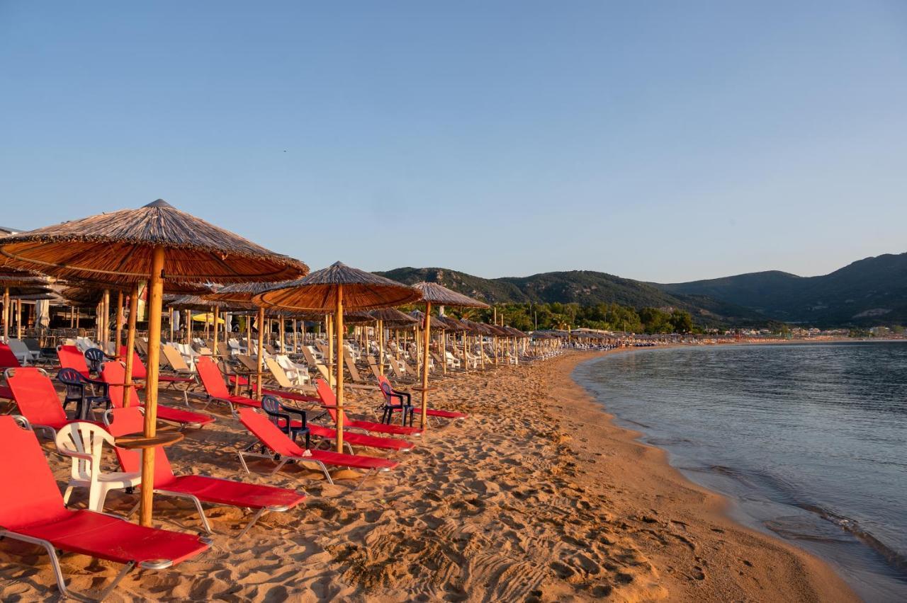 Blue Wave Luxury Suites Nea Iraklitsa Exterior photo